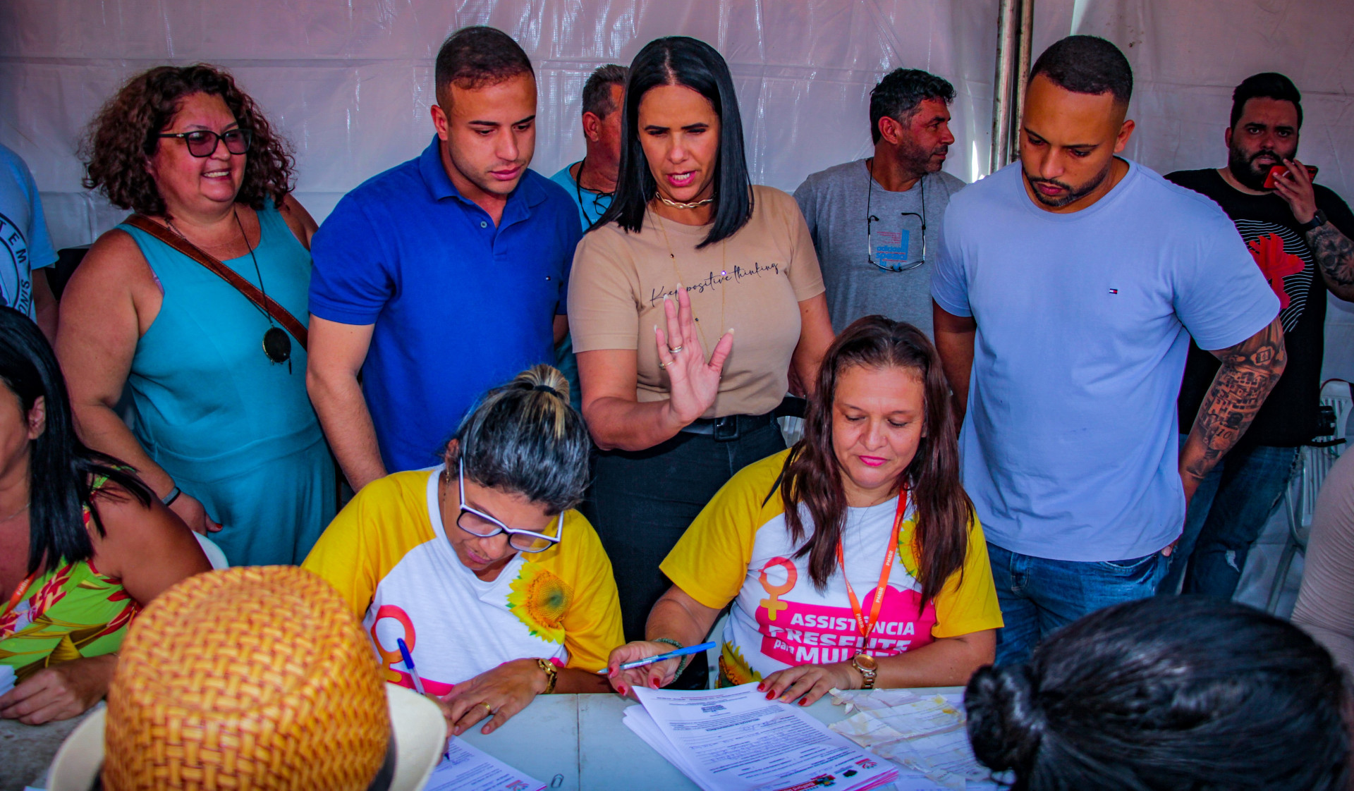 Os secret&aacute;rios Matheus e Tati Ervite acompanharam de perto os trabalhos na a&ccedil;&atilde;o - Kristian Amarante/PMBR