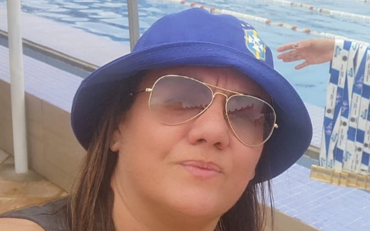 Patr&iacute;cia Pess&ocirc;a come&ccedil;ou no esporte aos 9 anos para acompanhar a irm&atilde;. Como tinham que ir todos os dias, acabaram virando atletas de nata&ccedil;&atilde;o