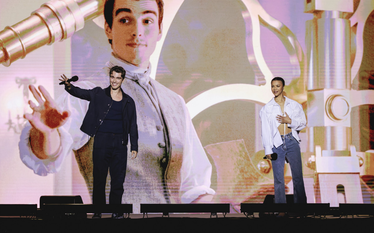 Corey Mylcheest e India Amarteifio, de \'Rainha Charlotte\'