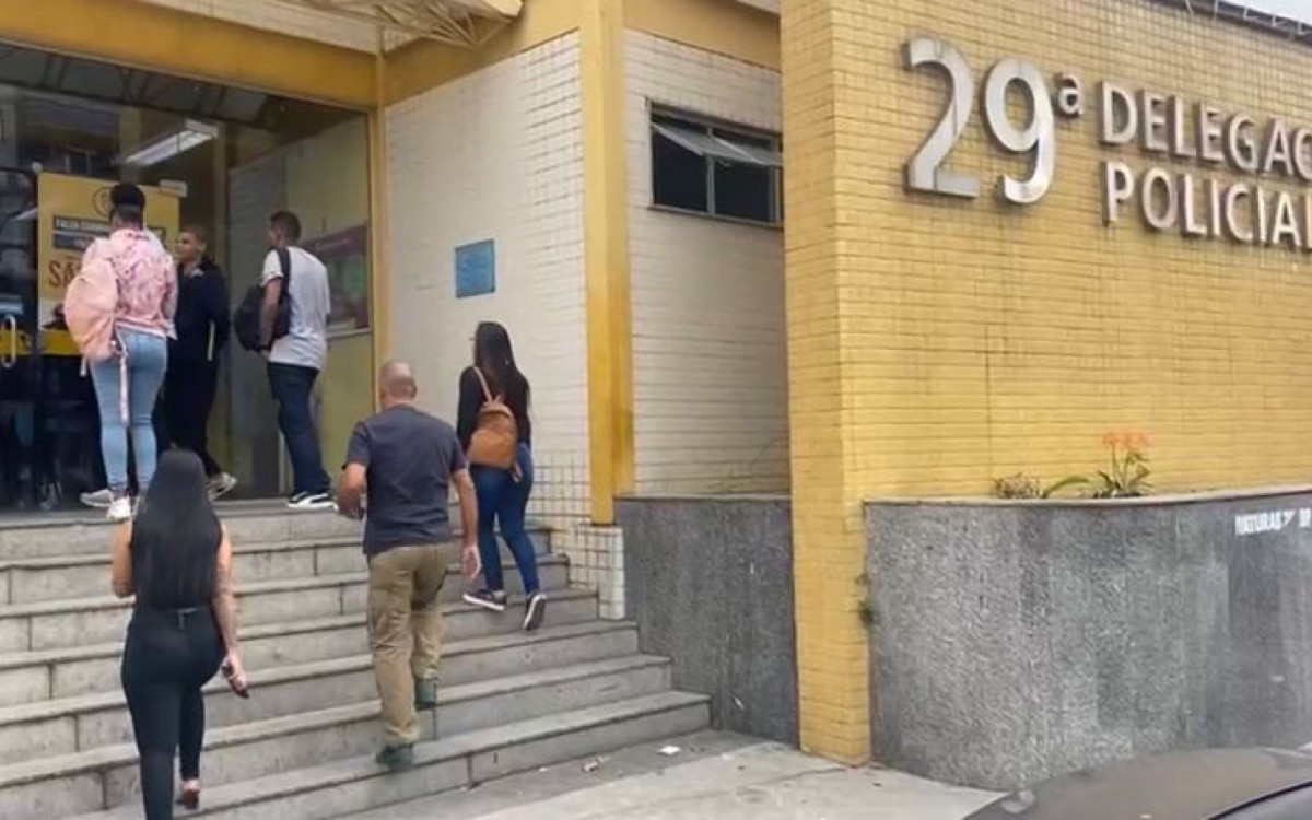 Suspeitos foram encaminhados à 29ª DP (Madureira) - Reprodução
