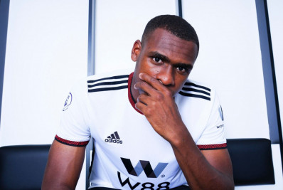 Zagueiro da Premier League é preso por ameaçar ex-esposa de morte