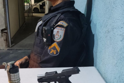 PM prende dois e apreende pistola e granada em Volta Redonda