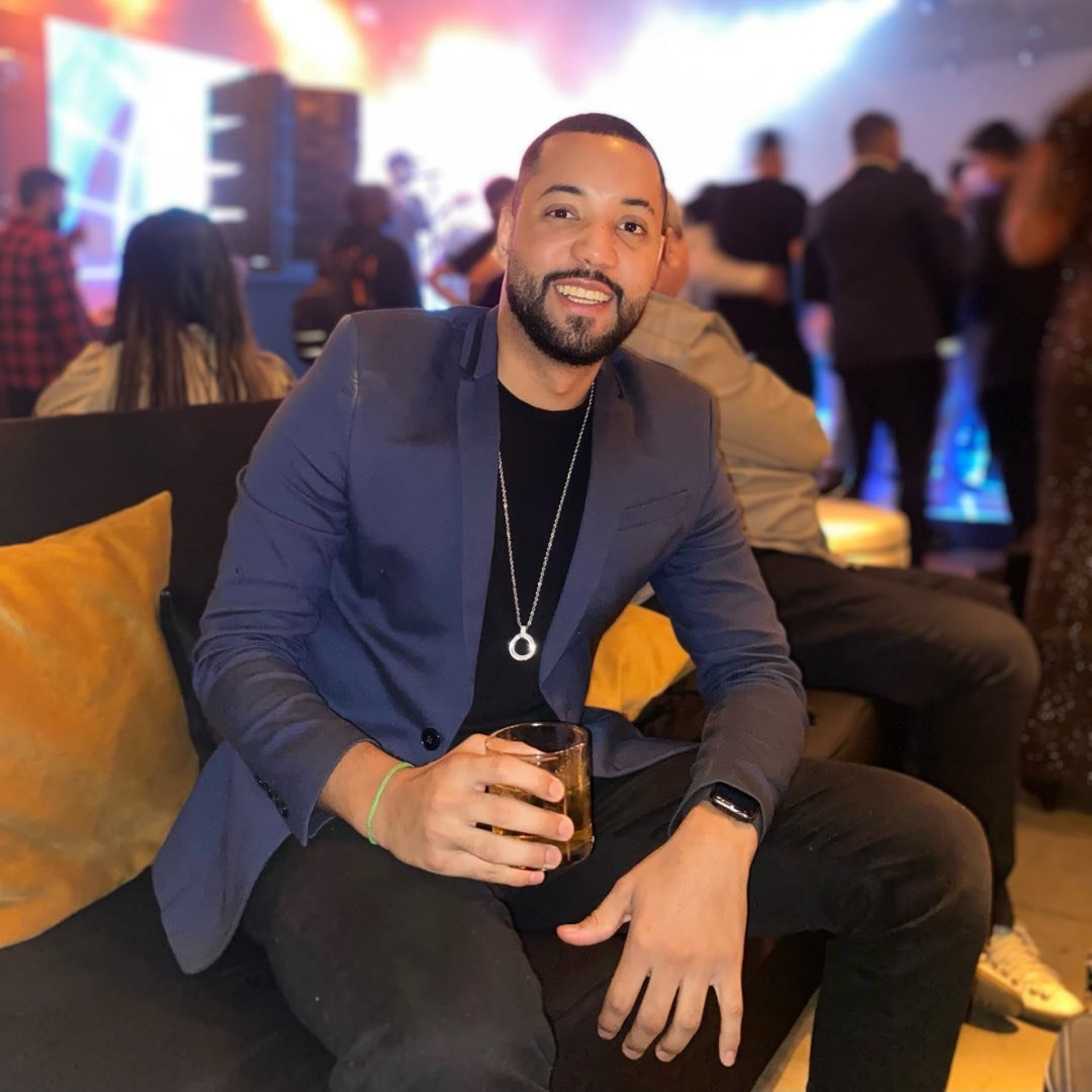 Jorge Daniel Senra Lopes morreu ap&oacute;s ser baleado na madrugada desta segunda-feira (19) na sa&iacute;da de uma boate em Piedade, na Zona Norte do Rio