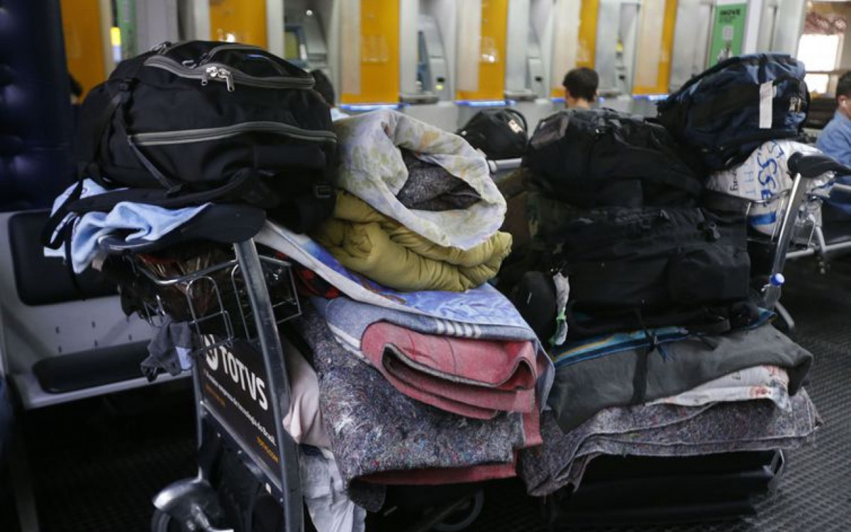 Afeg&atilde;os acampados no Aeroporto de Guarulhos
