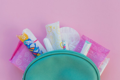 Programa prevê distribuição de absorventes em escolas, postos de saúde e presídios