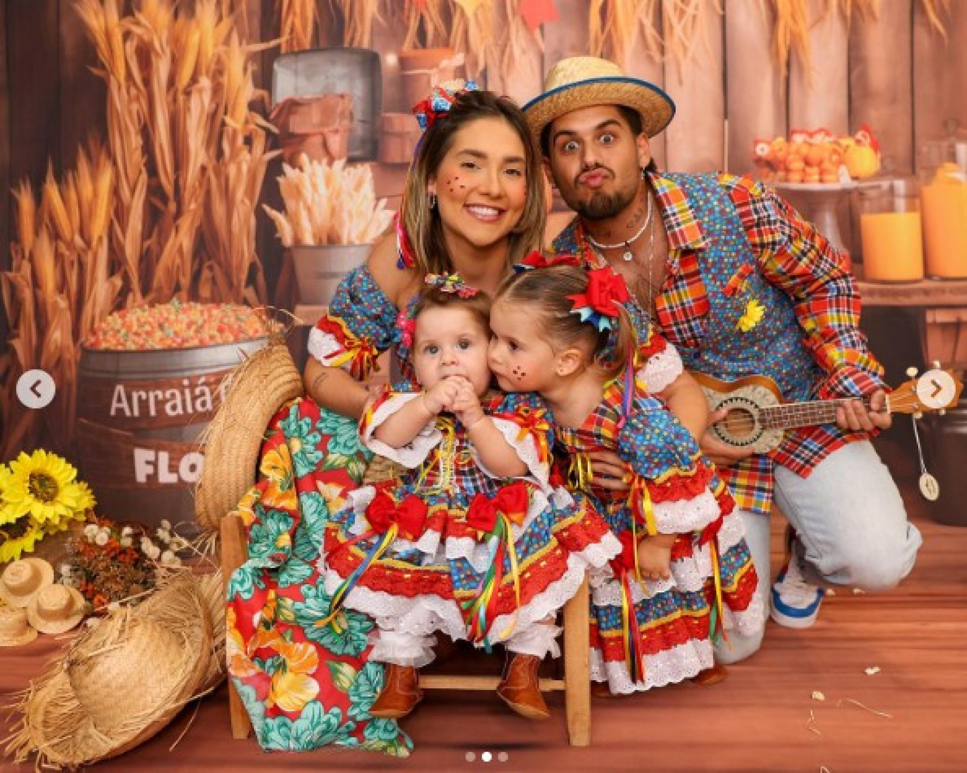 Virgínia e Zé Felipe comemoram com as filhas - Reprodução/Instagram