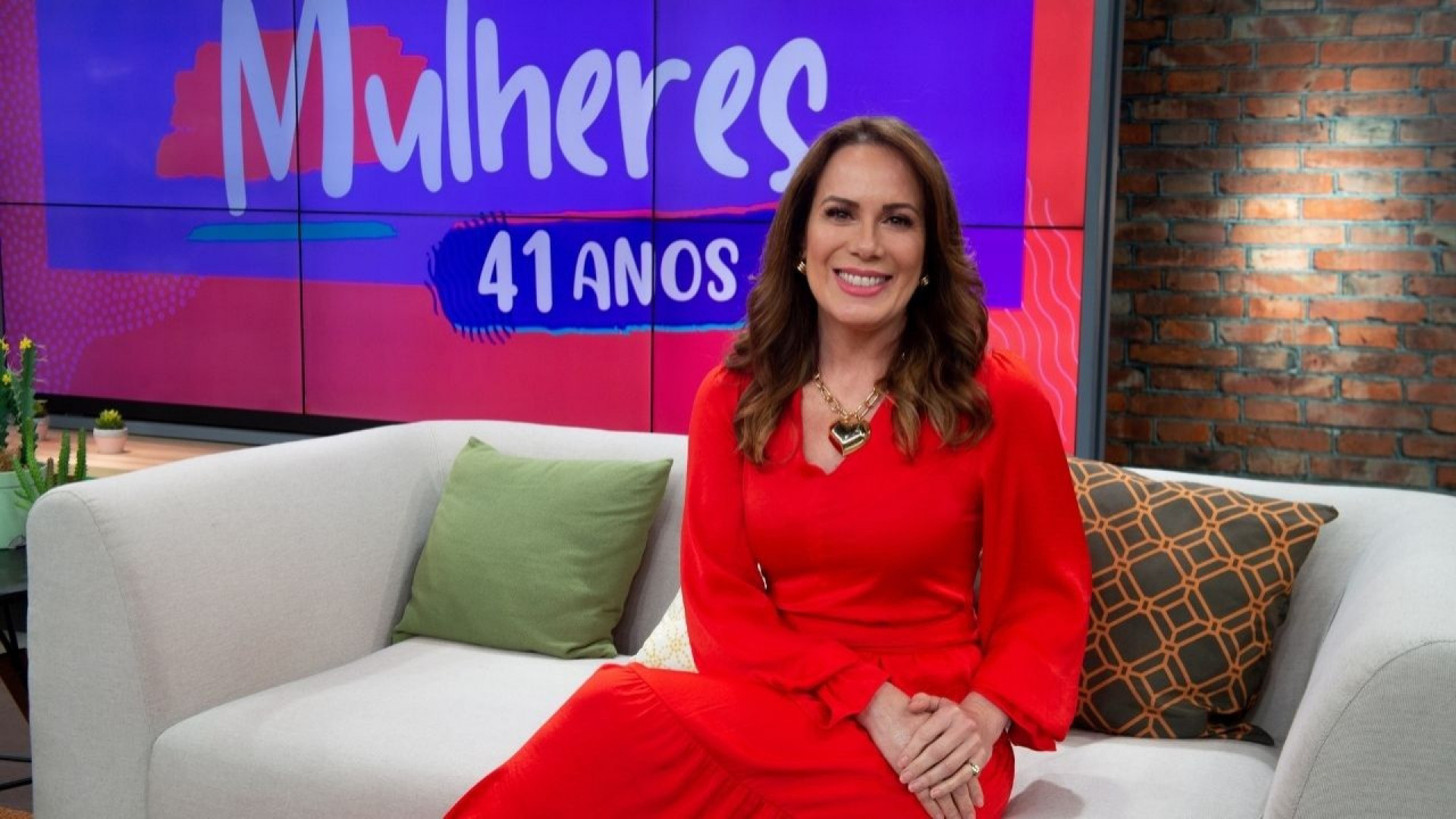 Regina Volpato deixará o comando do 'Mulheres' em julho - Reprodução