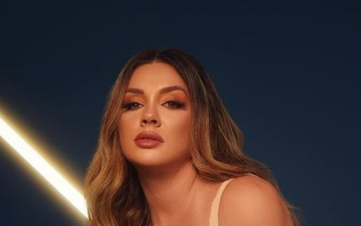 Juju, em contrapartida, debochou e mostrou fotos de seu corpo atual