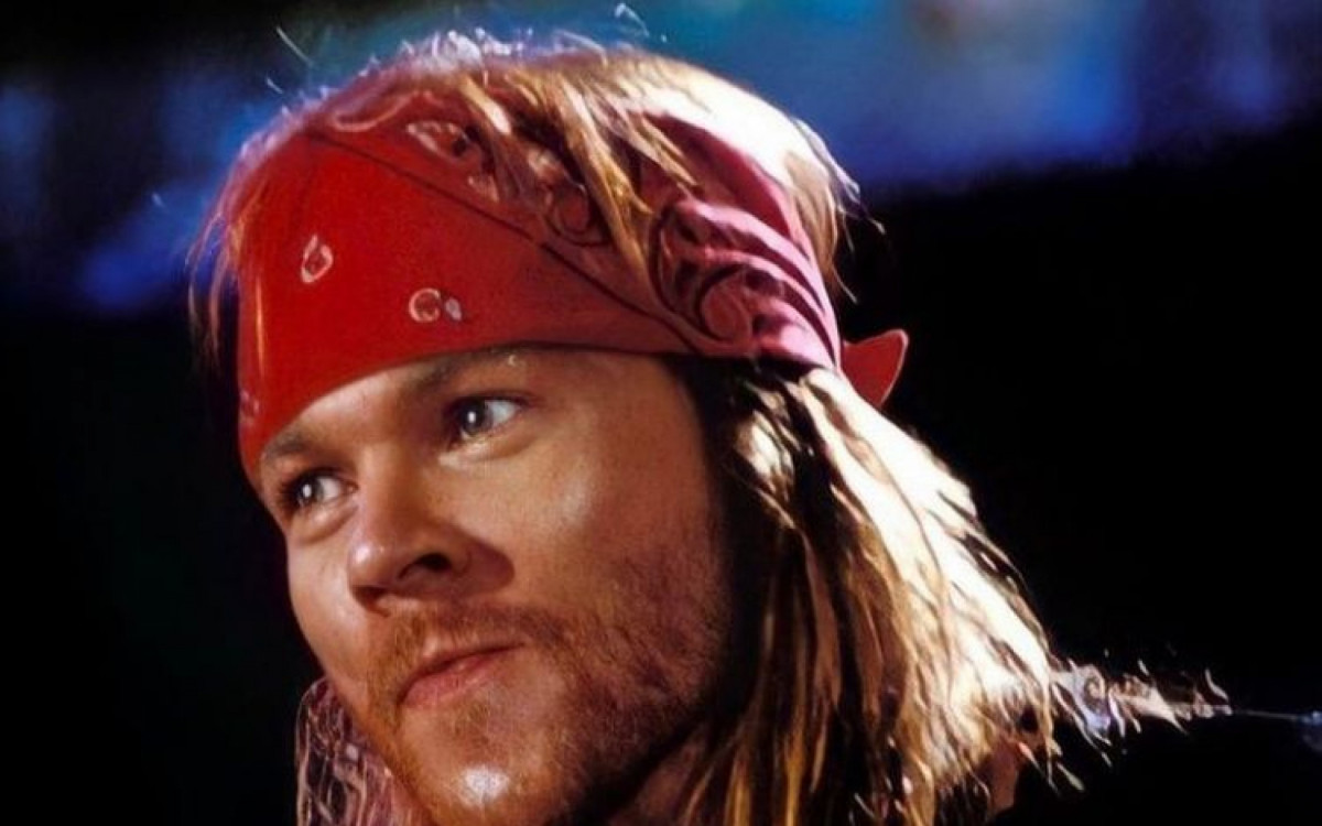 Axl Rose, vocalista do Guns N' Roses, jovem