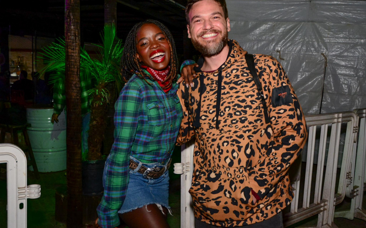 Clara Moneke e Emilio Dantas 