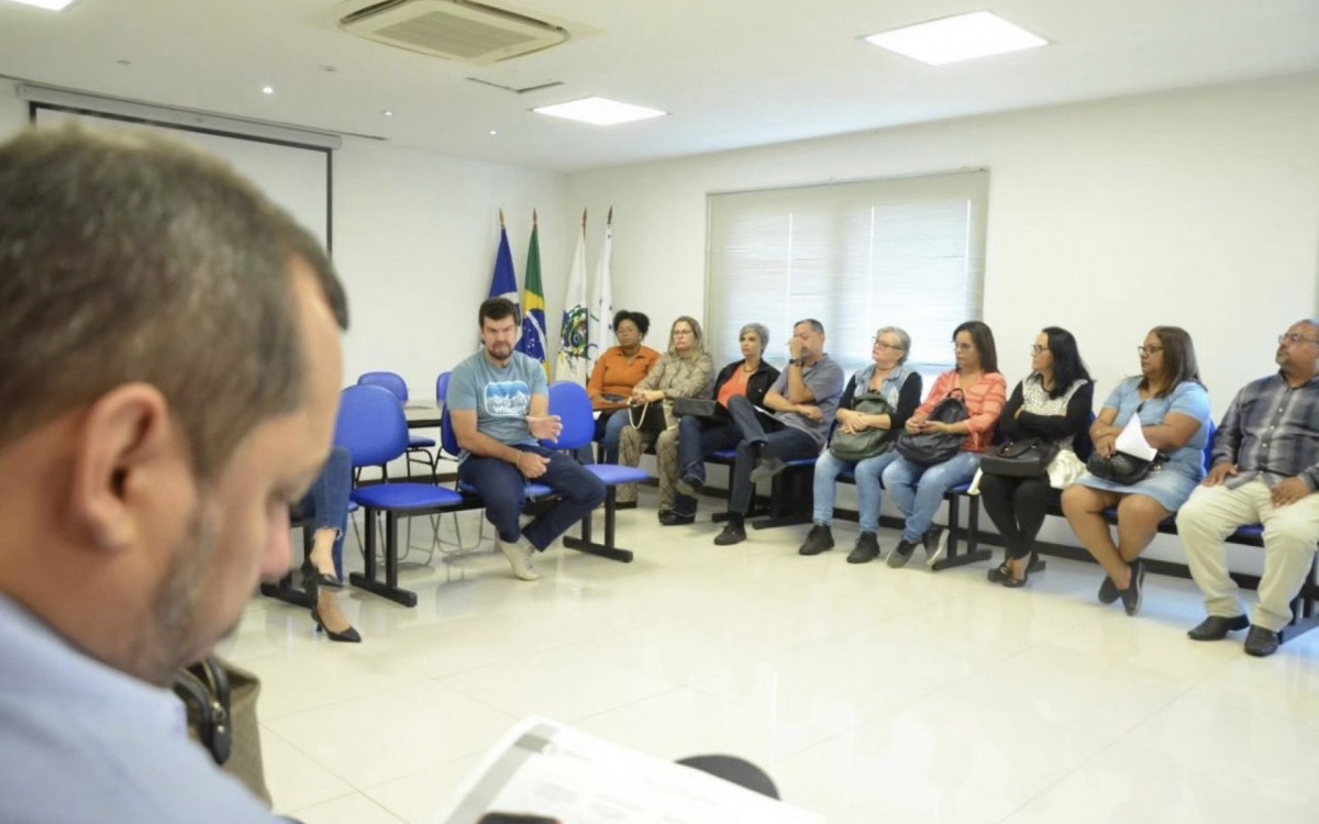 Reuni&atilde;o foi convocada pelo prefeito de Maca&eacute; Welberth Rezende