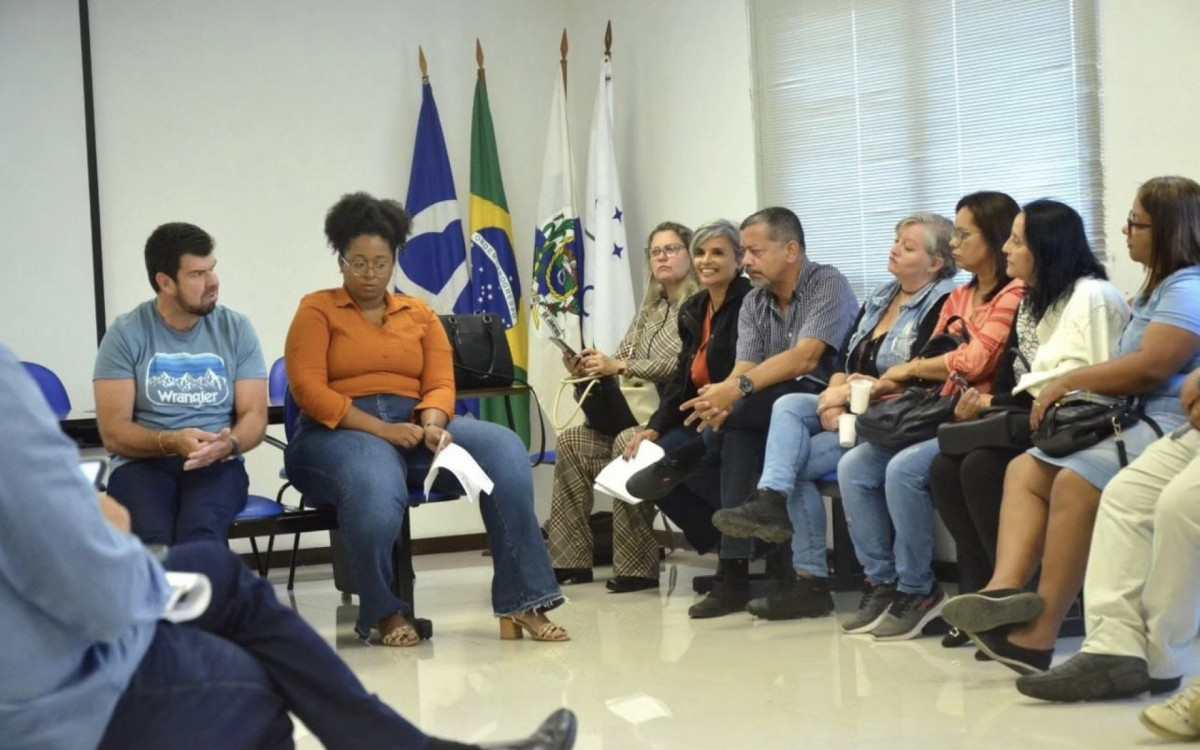 Reuni&atilde;o foi convocada pelo prefeito de Maca&eacute; Welberth Rezende