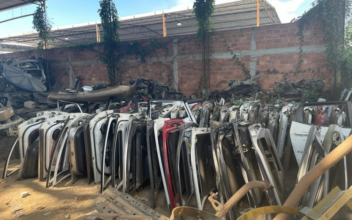 Investigações sobre esquema de venda de autopeças roubadas e receptação de veículos continua