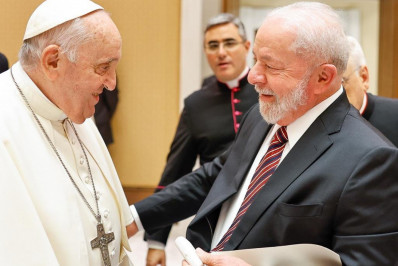 Lula e papa Francisco se encontram no Vaticano 