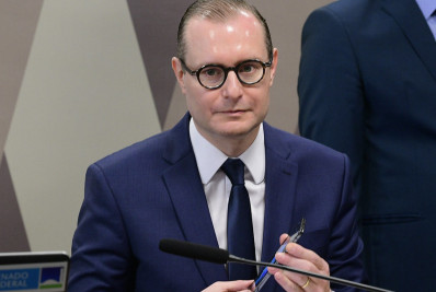 Zanin se coloca como pacificador e promete não tolerar investidas contra 'solidez da República'