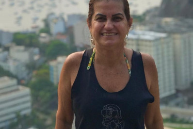 Idosa acusada de racismo em teatro do Leblon presta depoimento e nega ter dito ofensas raciais