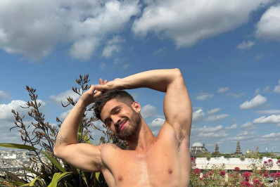 João Guilherme posta foto sem camisa e web se impressiona: 'Que delícia'