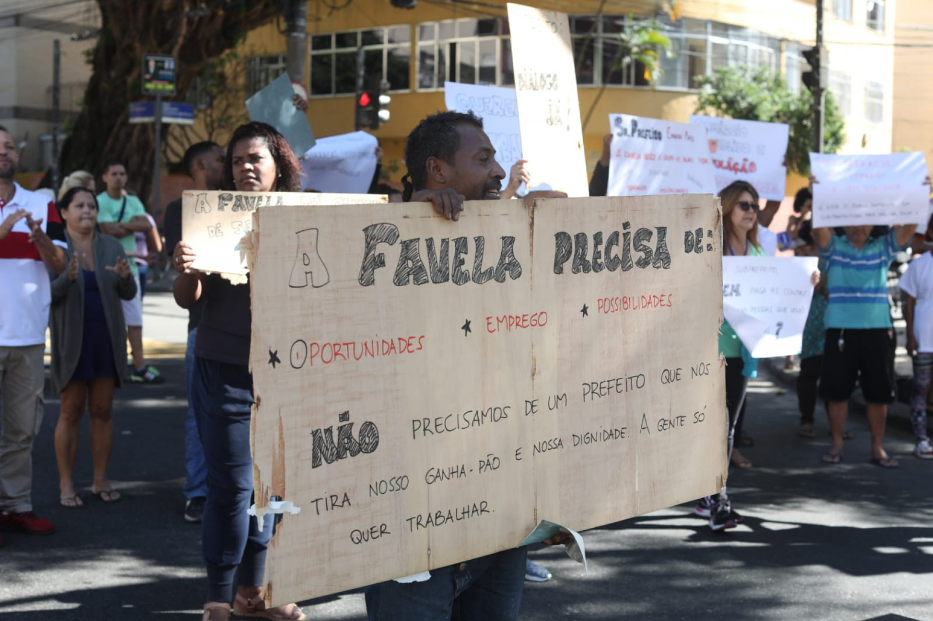 Comerciantes pedem explicações para a prefeitura - Pedro Ivo / Agência O Dia
