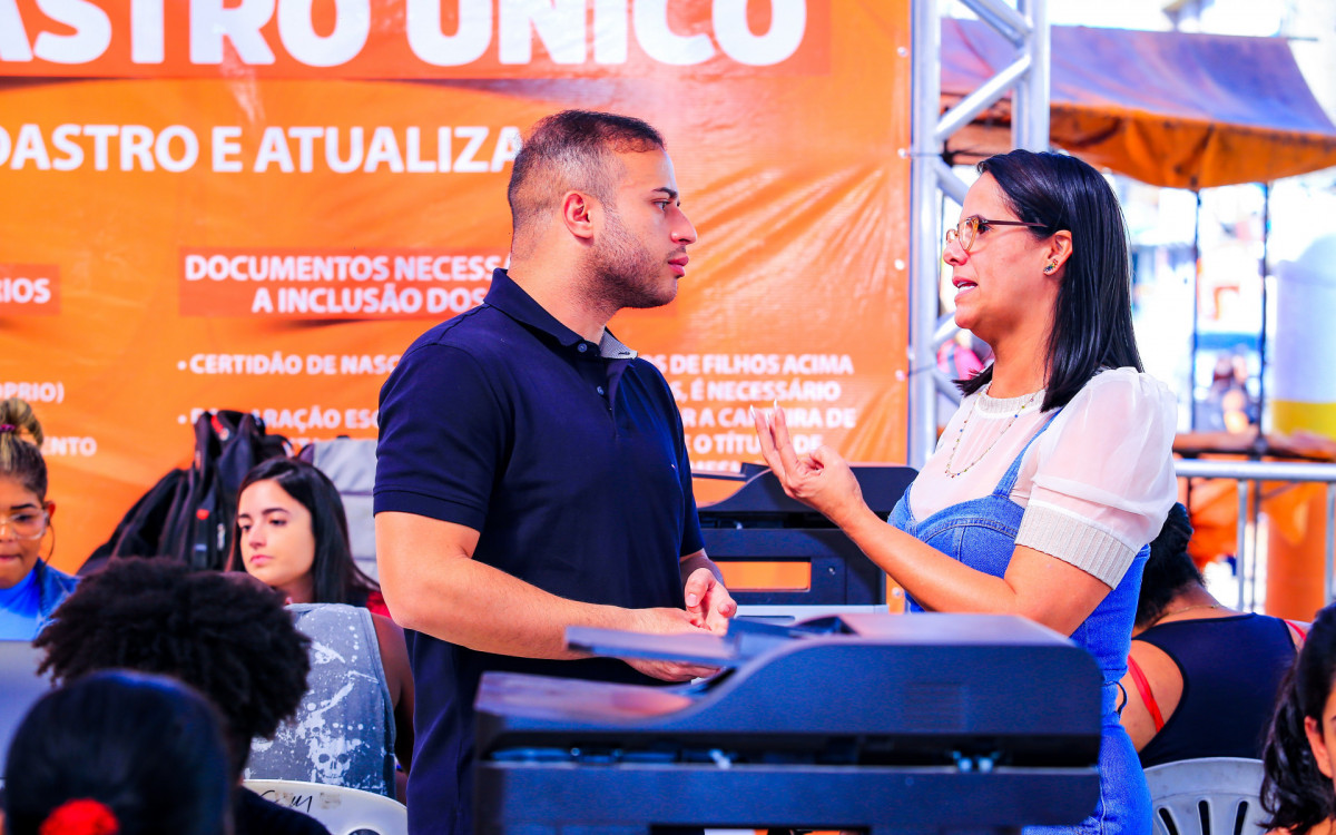 Os secret&aacute;rios Matheus e Tati Ervite destacaram a import&acirc;ncia do mutir&atilde;o do Cad&ugrave;nico