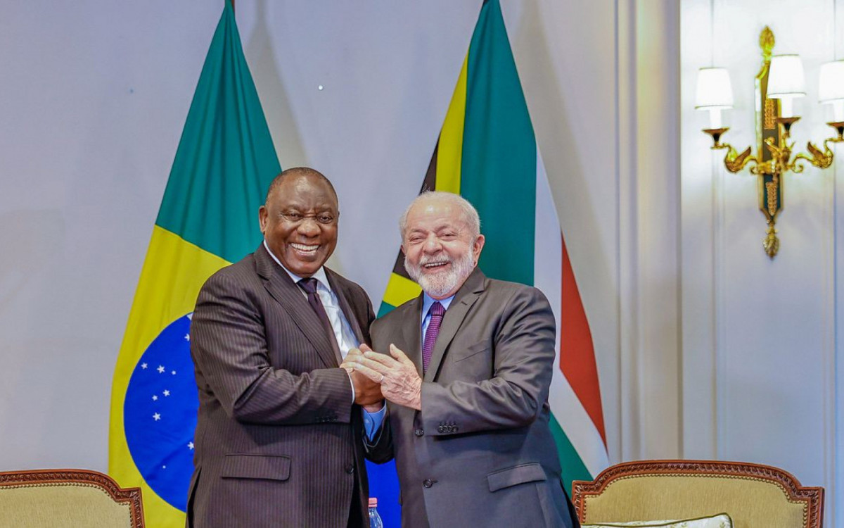 Em Paris, presidente Lula se encontra o Presidente da República da África do Sul, Senhor Cyril Ramaphosa