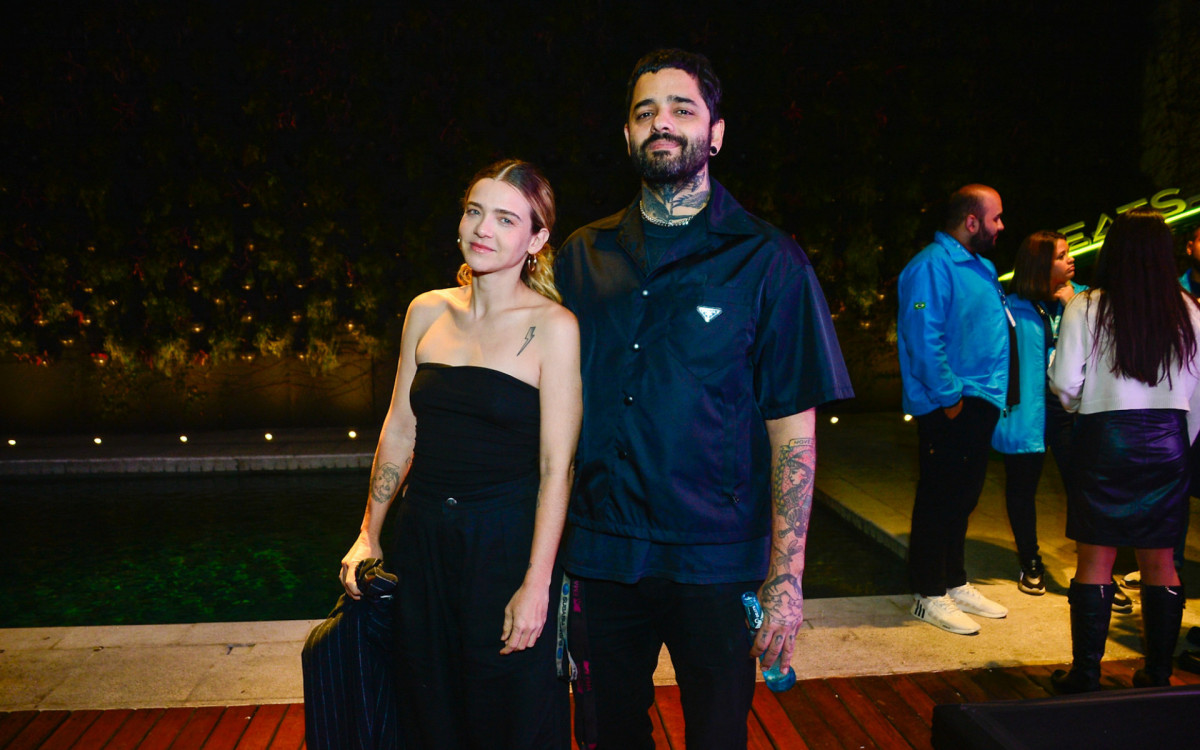 Lucas Silveira e a mulher, Karen Jonz,