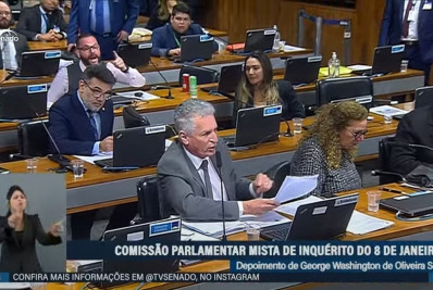 Deputado e senador batem boca na CPMI do 8 de Janeiro: 'Cala boca é o c...'