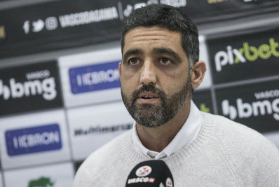 Vasco emite nota de repúdio sobre manifestações contra Luiz Mello