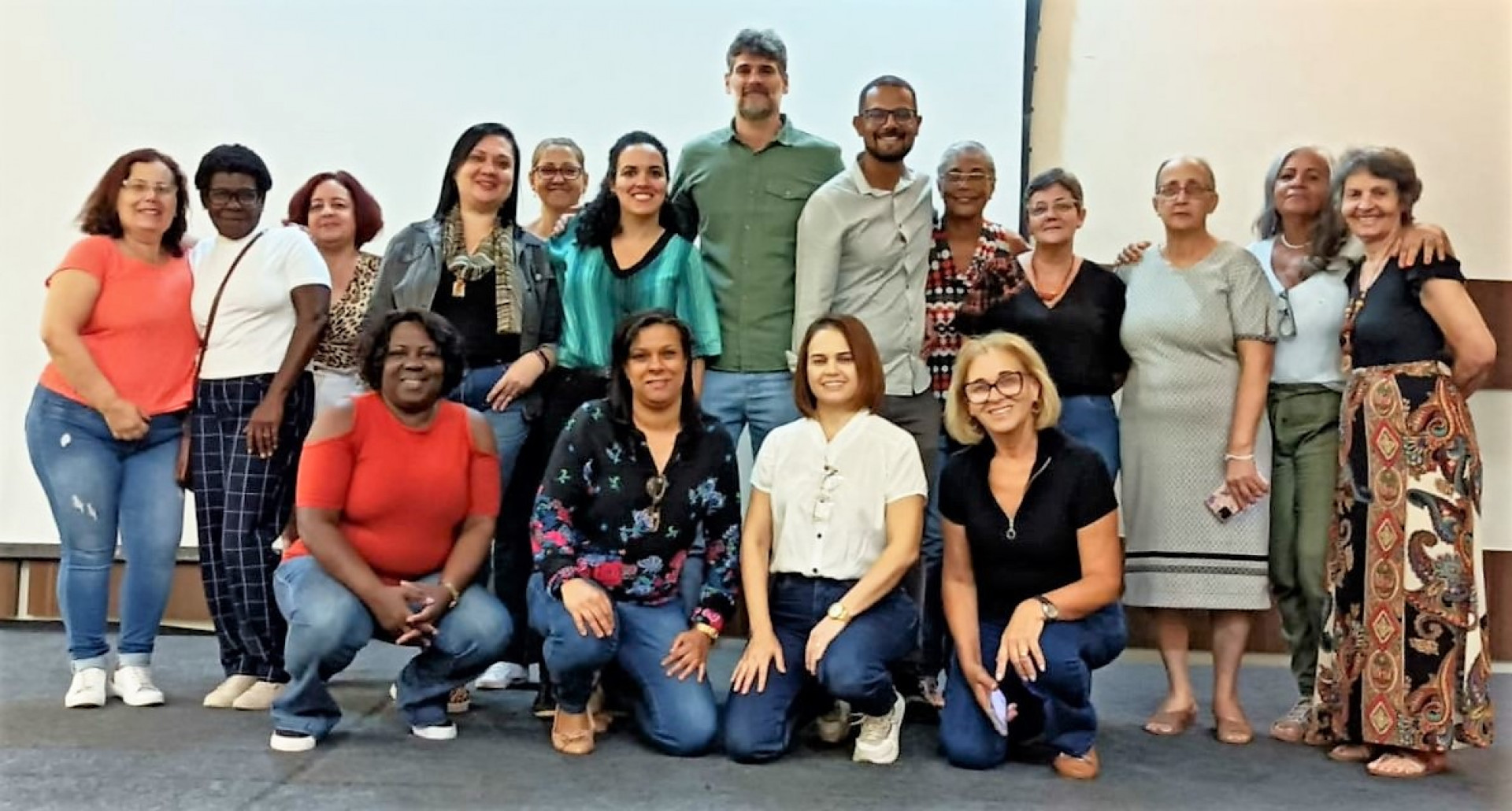 O curso foi coordenado pela professora Cassia Figueiredo (IFRJ Belford Roxo) e com participa&ccedil;&atilde;o dos professores Estev&atilde;o Leite (IFRJ Belford Roxo) e Raphael Argento (IFRJ Mesquita) - Divulga&ccedil;&atilde;o
