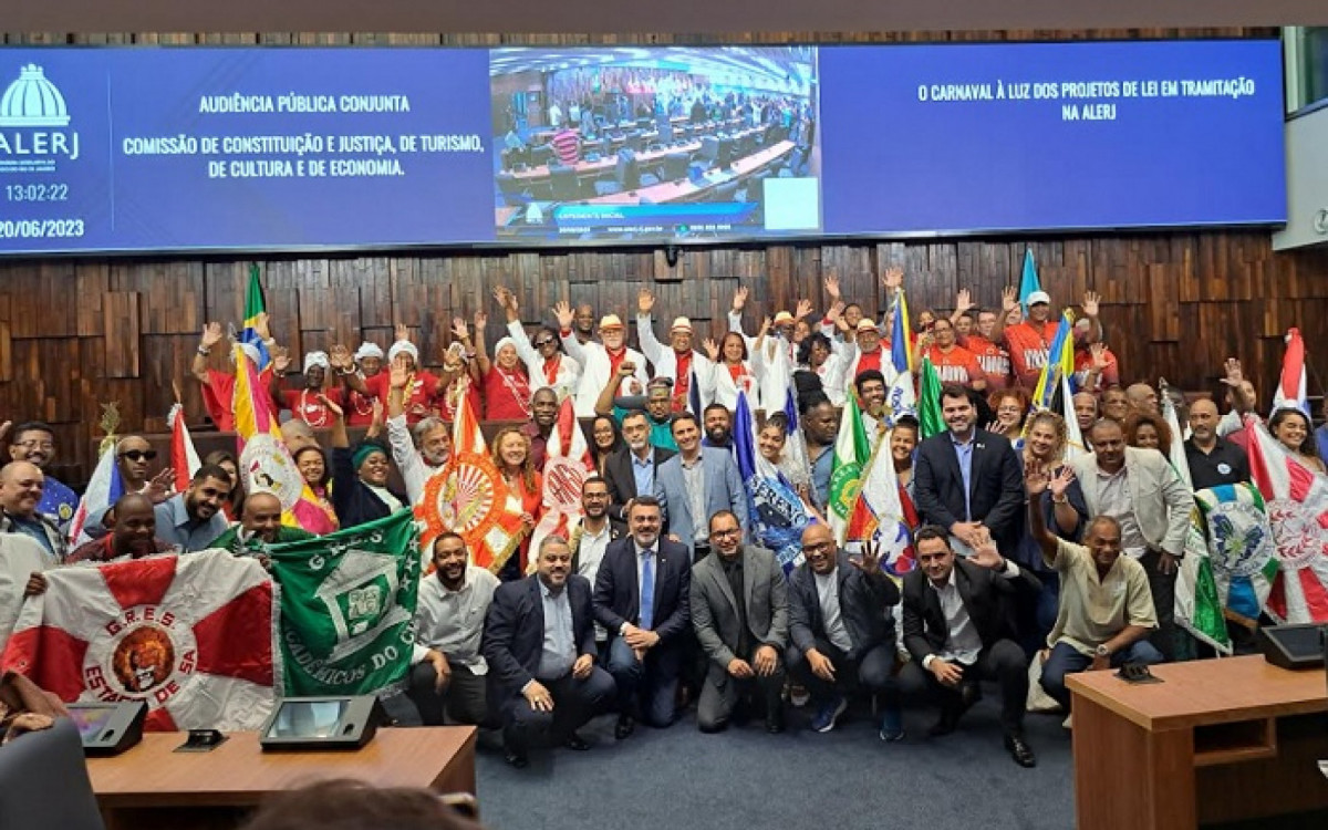 Escolas de samba do Rio estiveram em audiência pública na Alerj