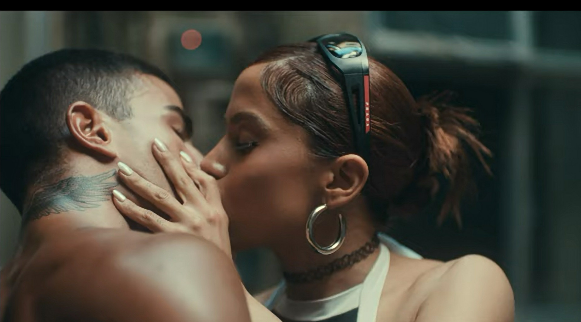 Cantora Anitta protagoniza cenas quentes no clipe da música 'Funk Rave' - Reprodução de vídeo