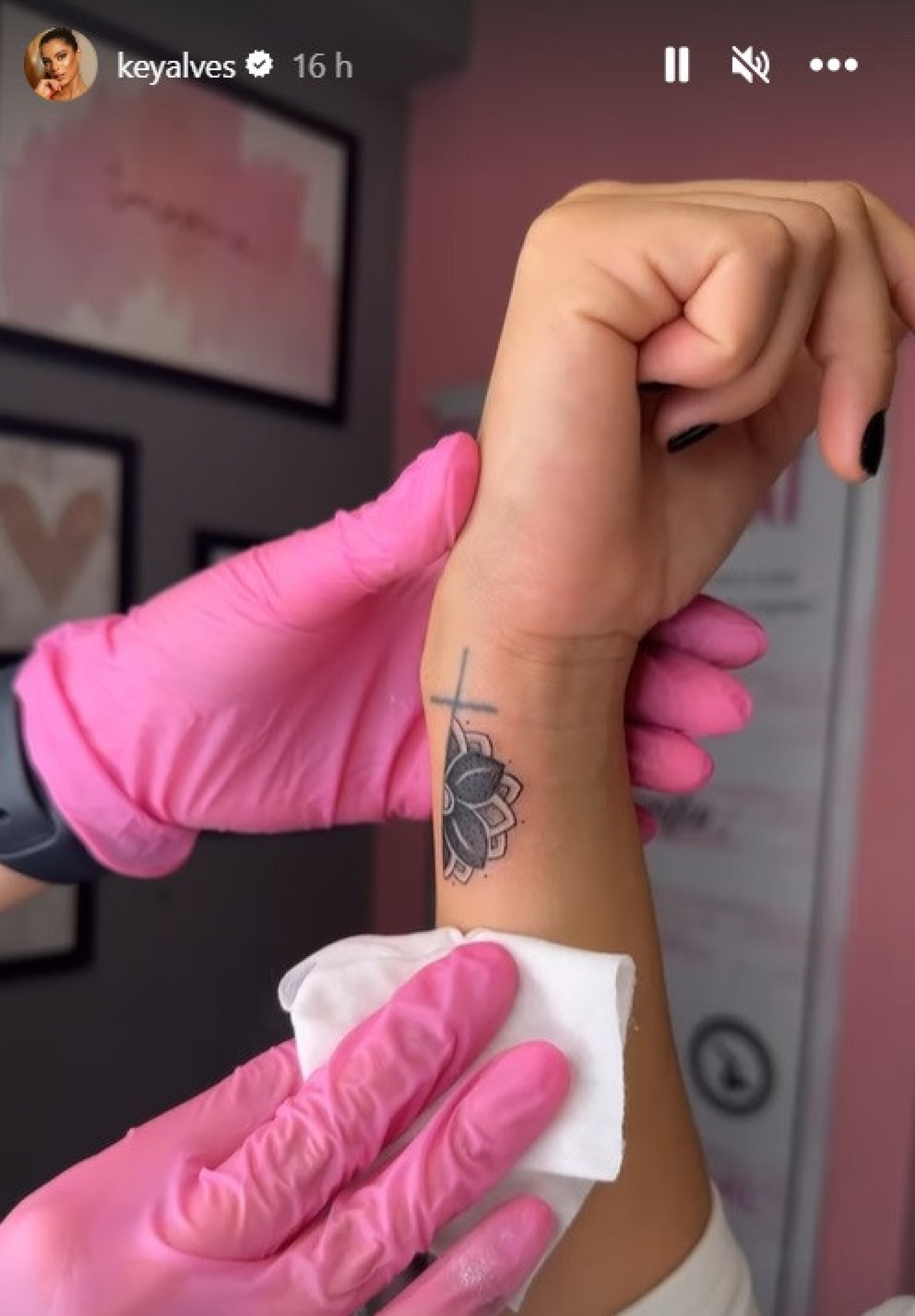 Ex-BBB Key Alves cobre tatuagem que fez em homenagem ao também ex-BBB Rodrigo Mussi - Reprodução Internet