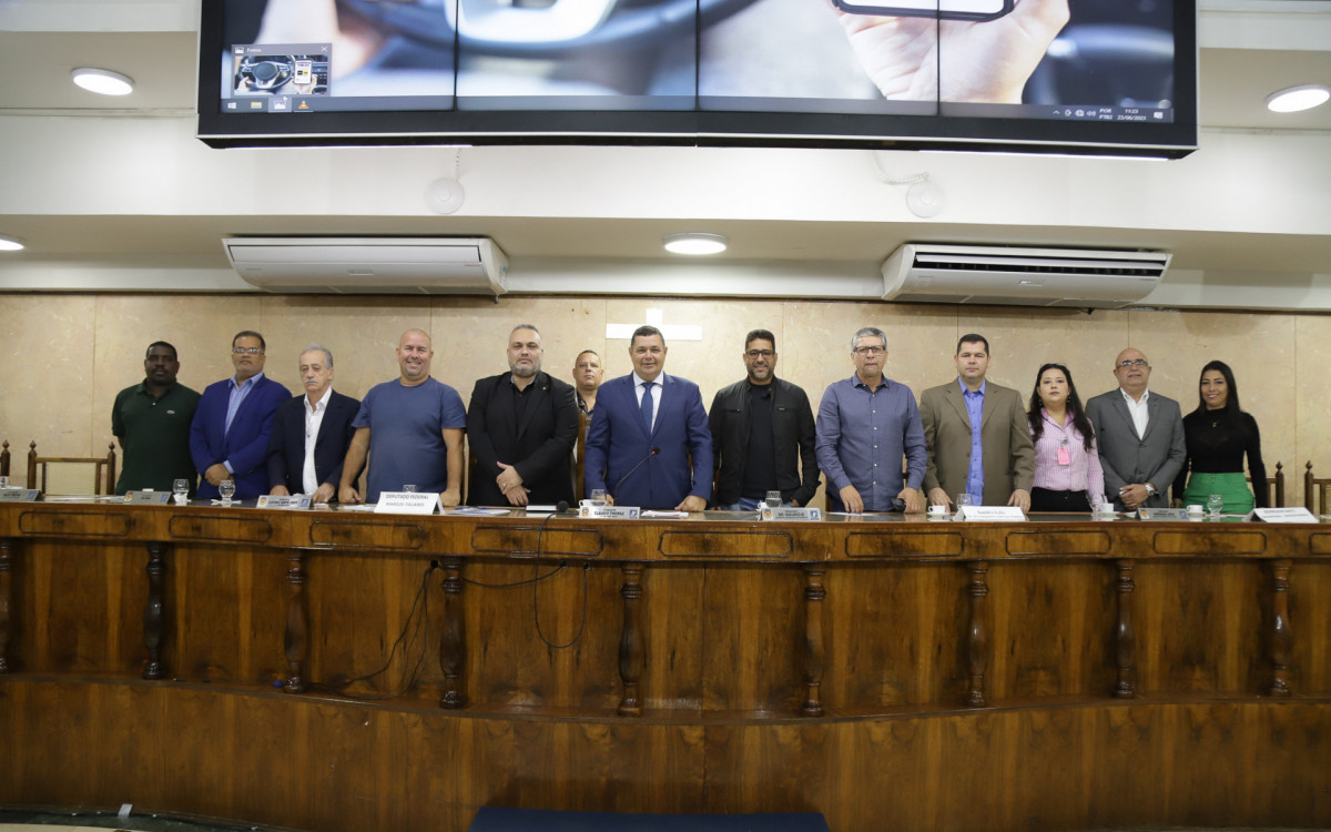 C&acirc;mara de Caxias recebe motoristas de aplicativos em audi&ecirc;ncia p&uacute;blica