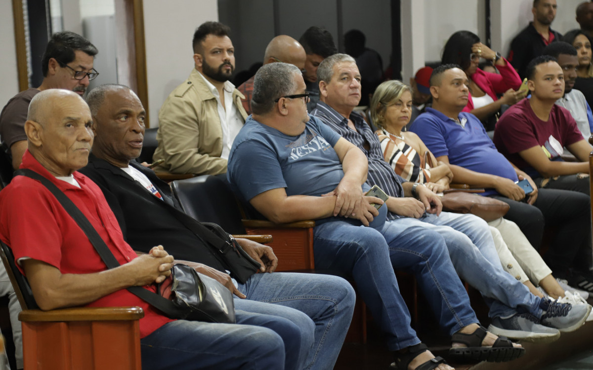 Câmara de Caxias recebe motoristas de aplicativos em audiência pública - Art Vídeo/ Victor Hugo/Divulgação