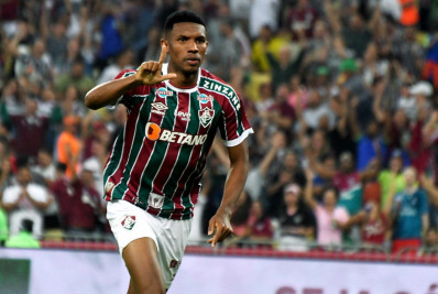 Fluminense contrata Lelê em definitivo até 2028
