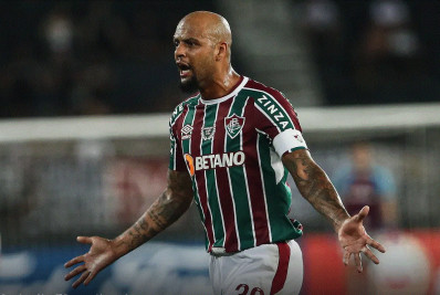 Felipe Melo defende Marcelo e garante 'ambiente fantástico' no Fluminense