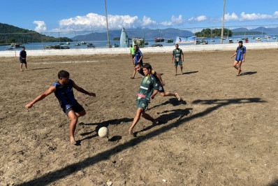 2º Angrense de Futebol de Praia com jogos decisivos do campeonato