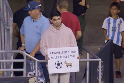 Vídeo: torcedor viaja quase 2000 km para ver Messi no Inter Miami, mas craque está de férias
