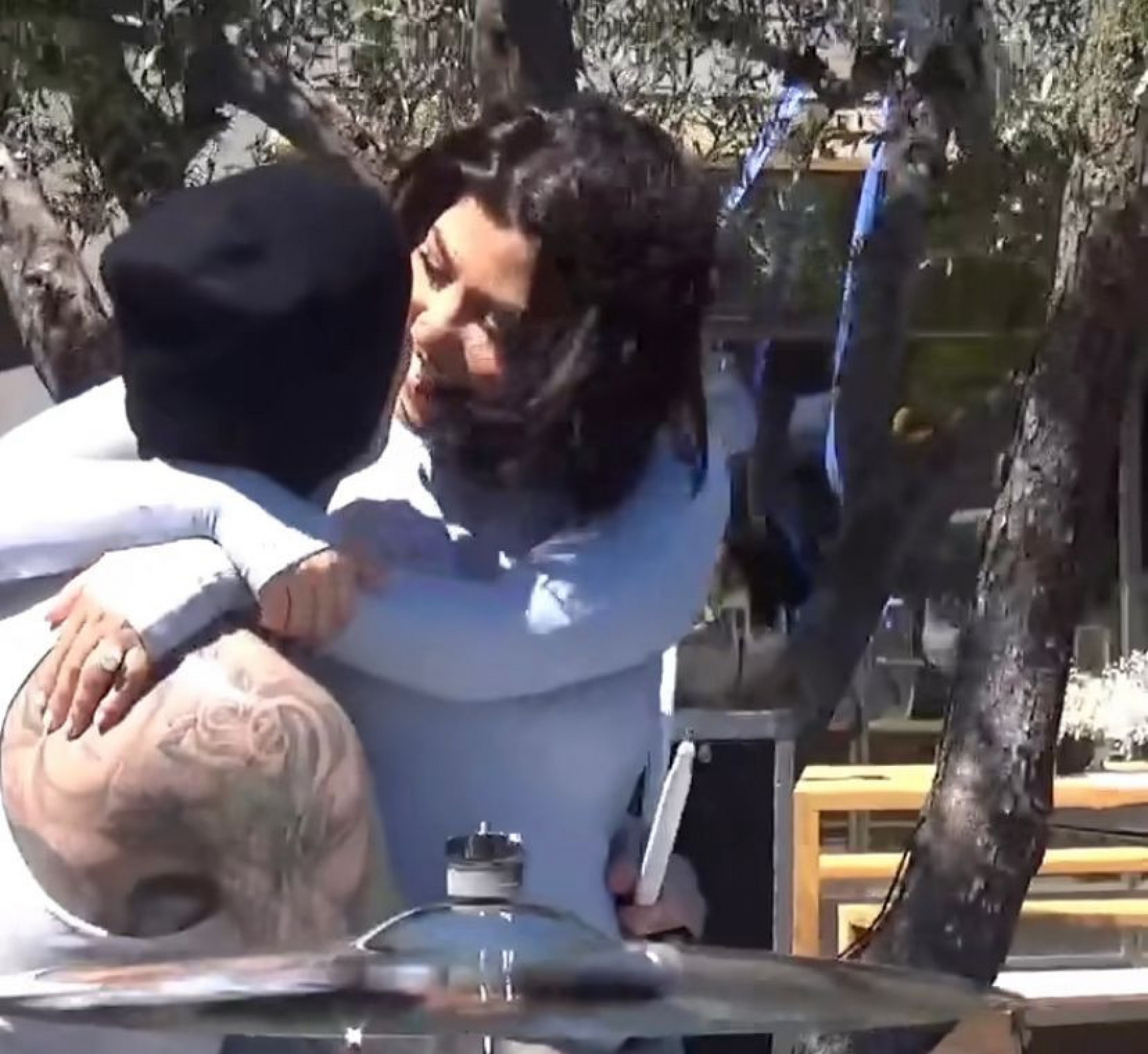 Kourtney Kardashian e Travis Barker anunciam que terão um menino - Reprodução / Instagram