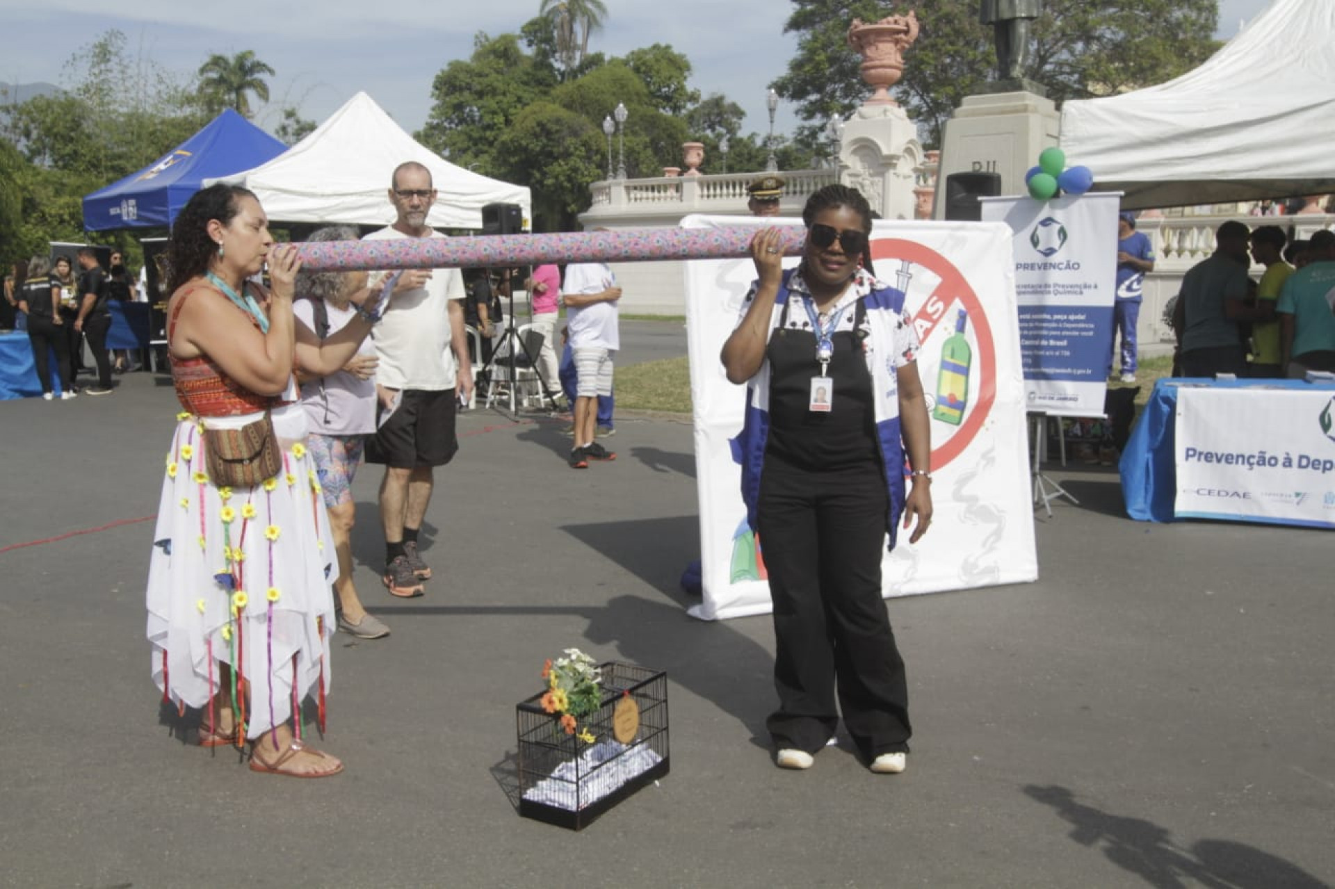 Ação de prevenção ao uso abusivo de álcool e drogas - Marcos Porto/Agência O Dia