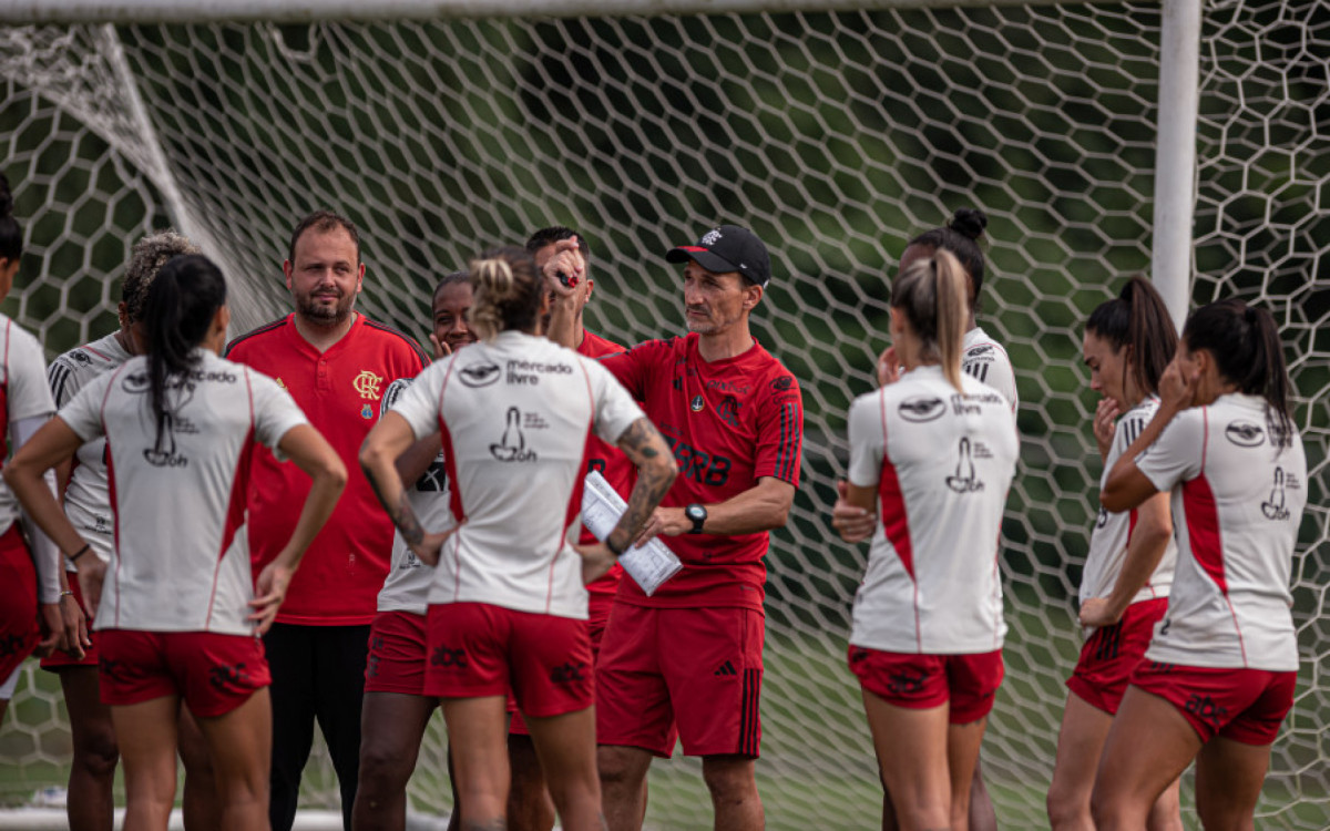 Luis Andrade durante treino do Flamengo