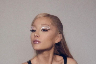 Ariana Grande comemora aniversário de 30 anos com foto da infância: 'Orgulhosa'