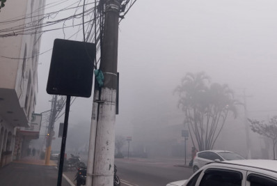 Incêndio em aterro sanitário deixa Teresópolis encoberta por fumaça