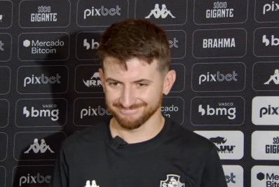 Técnico interino do Vasco celebra vitória e oportunidade no clube: 'Sonho de criança'
