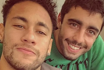 Após traição, Pedro Scooby defende Neymar: 'Exemplo de humildade'