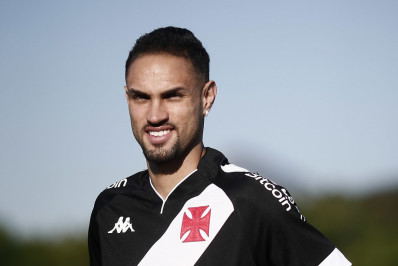 Vídeo: novo reforço, Serginho manda mensagem para a torcida do Vasco