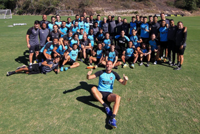 De contratação duvidosa à idolatria: a trajetória de Joel Carli no Botafogo