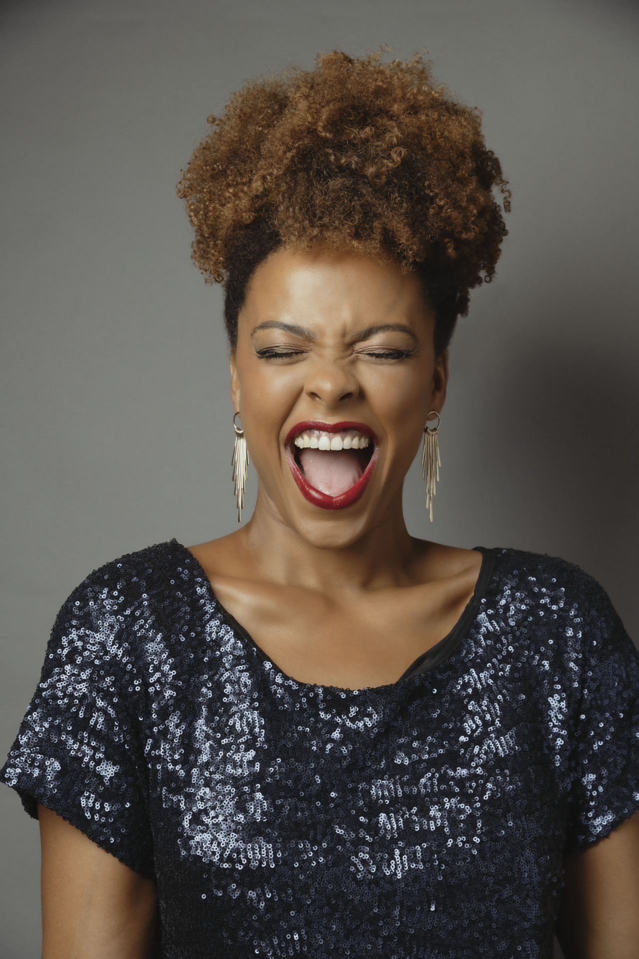 Tulanih: atriz &eacute; cria de Duque de Caxias