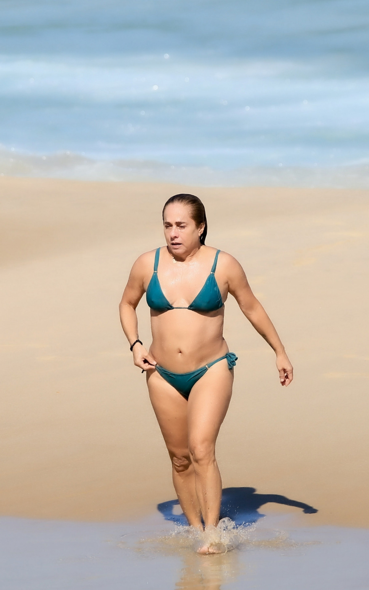 Cissa Guimarães na Praia de Ipanema, nesta quarta-feira