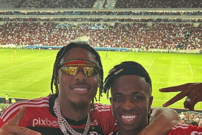 Astro da NFL é confundido com ex-'BBB' Paulo André, que reage