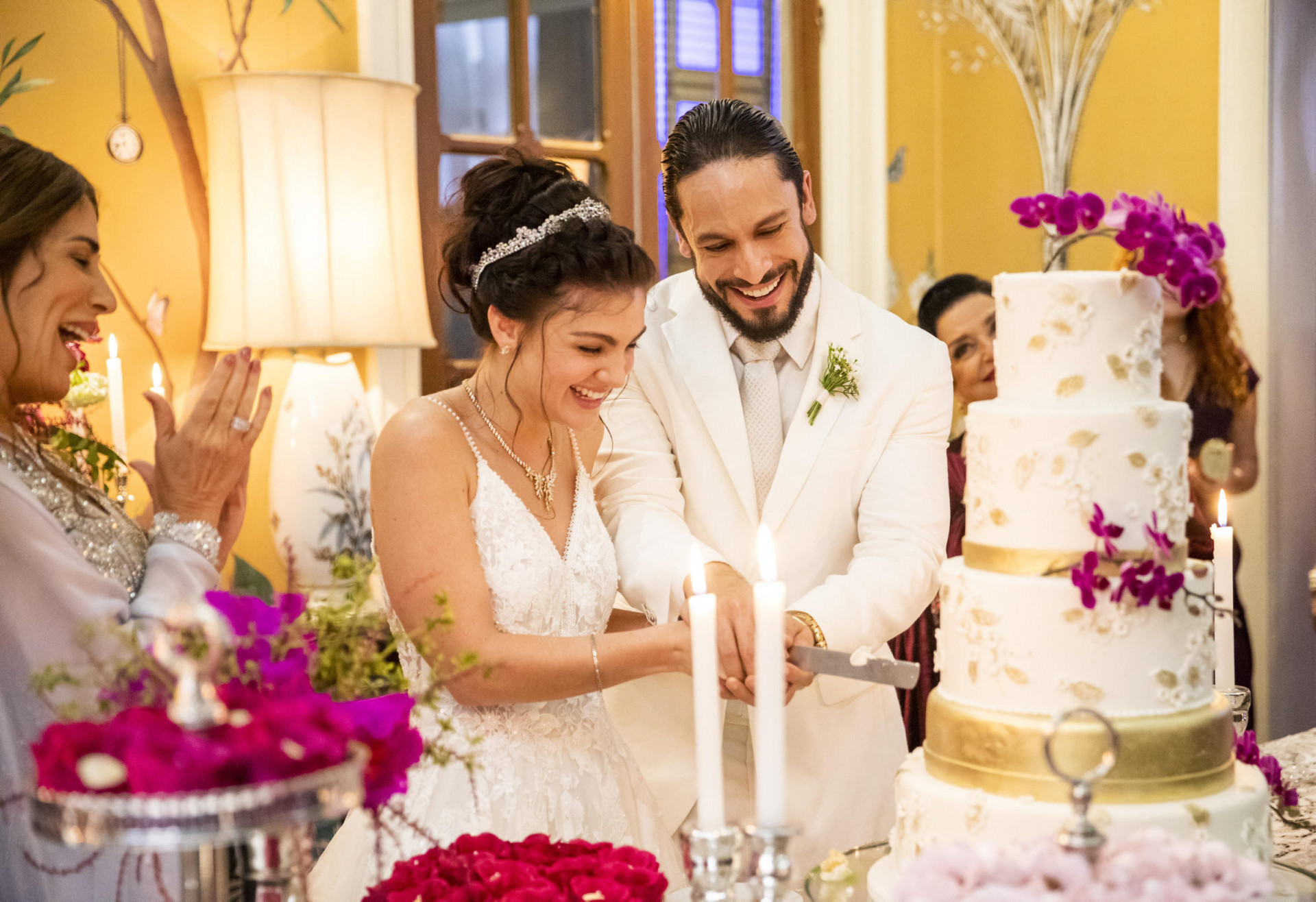 Petra (Debora Ozório) e Luigi (Rainer Cadete) - Globo/João Miguel Júnior
